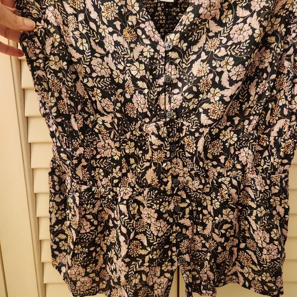 Old Navy Babydoll Blouse Top, Brown Pink Floral Smocked Ruffle Trim, Size XL - Picture 6 of 10